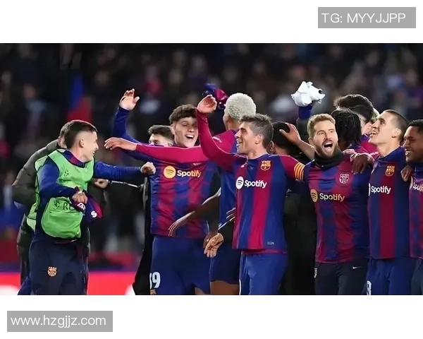 巴萨在欧冠对决中逆袭拜仁展现强大实力与团队合作精神